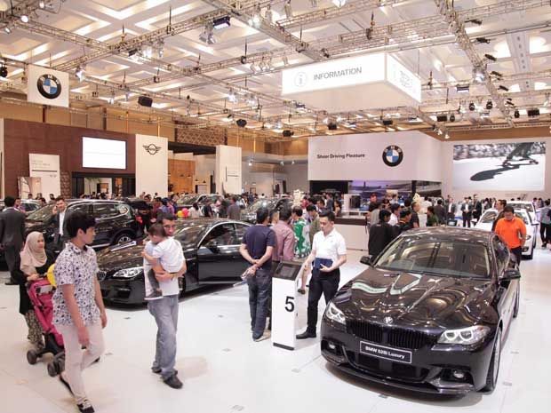 BMW Jual 587 Unit di GIIAS 2016