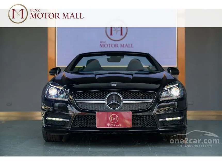 2015 Mercedes-Benz SLK200 AMG Carbon Look BlueEFFICIENCY Convertible