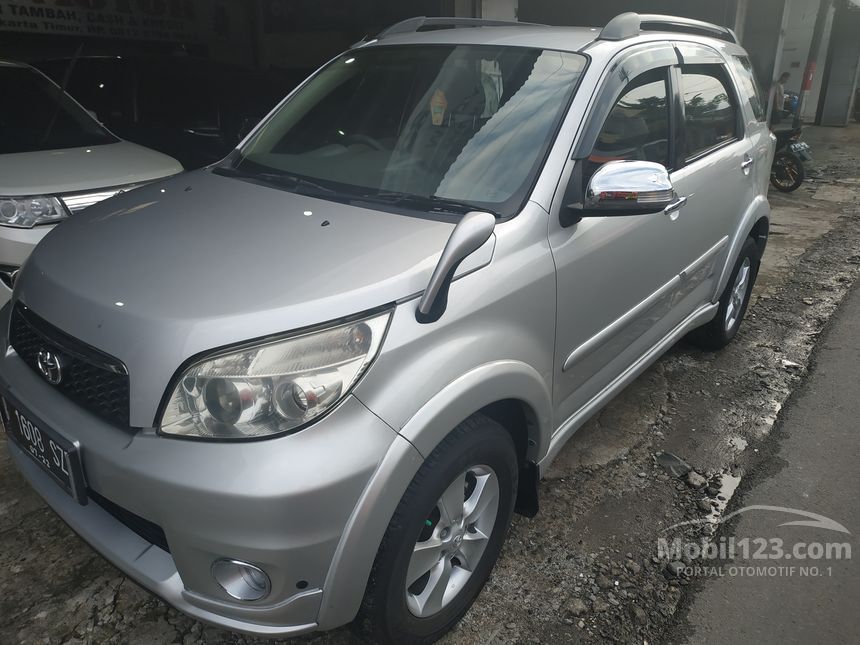 Jual Mobil Toyota Rush 2012 S 1.5 di DKI Jakarta Manual SUV Silver Rp 