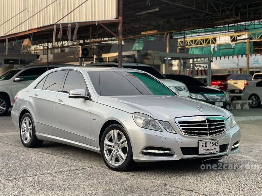 2012 Mercedes-Benz E250 Avantgarde CGI BlueEFFICIENCY Sedan