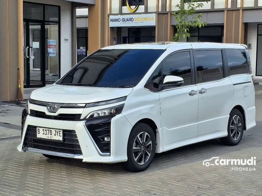 2018 Toyota Voxy MPV