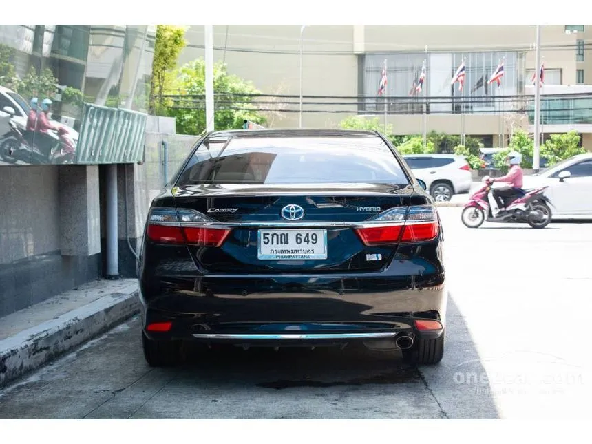 2026 Toyota CAMRY Hybrid Premium Sedan