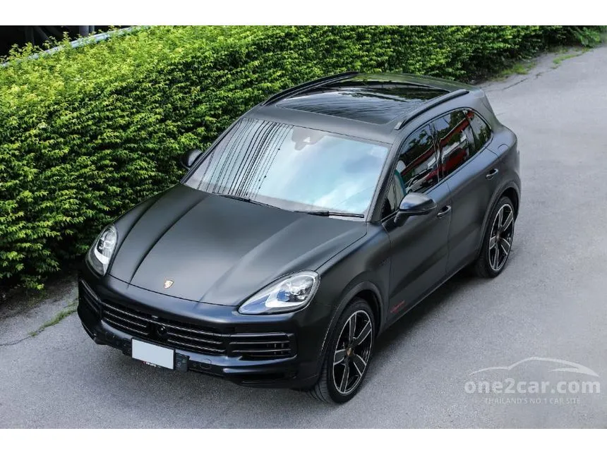 2023 Porsche CAYENNE E-Hybrid SUV