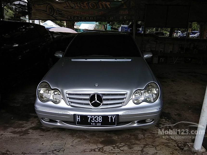 Jual Mobil Mercedes-Benz C180 2001 W203 2.0 Manual 2.0 Di Jawa Tengah Manual Sedan Silver Rp 135.000.000 - 4562203 - Mobil123.Com