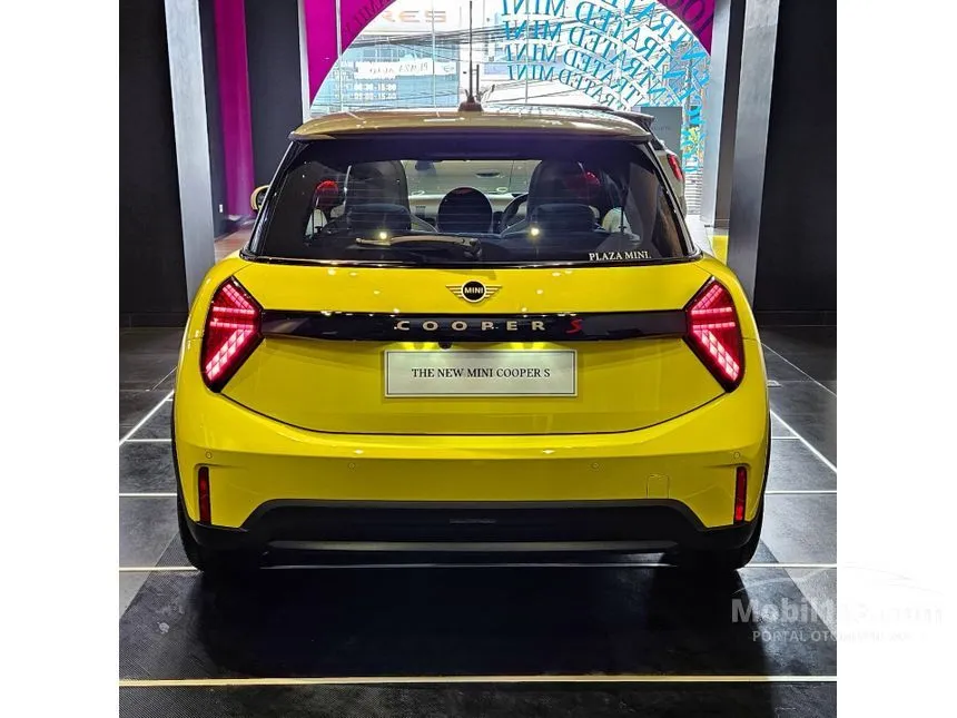 2025 MINI Cooper S 3 Door Hatchback