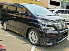 Toyota Vellfire Z premium 2010 - Ungu - limited