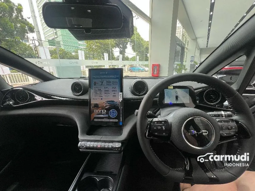 2025 BYD Dolphin Dynamic Standard Range Hatchback