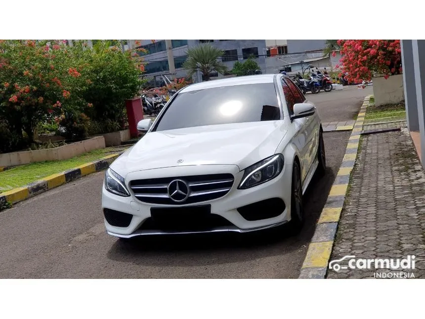 2018 Mercedes-Benz C200 AMG Line Sedan