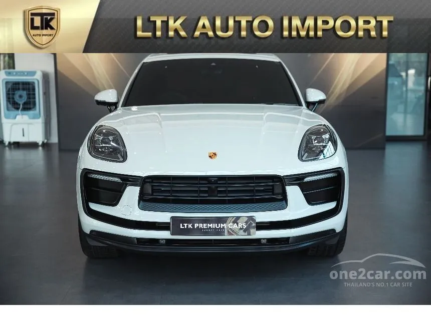 2022 Porsche Macan SUV