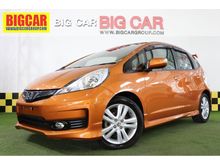 2011 Honda Jazz 1.5 (ปี 08-14) SV i-VTEC Hatchback AT