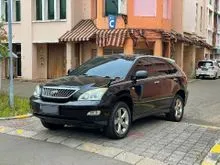 2010 Toyota Harrier 2.4 240G SUV nego lemes pjk 06-2024 hitam (12)