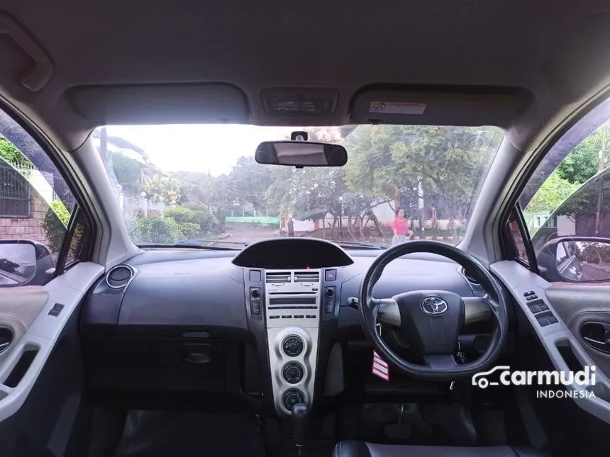 2012 Toyota Yaris E Hatchback