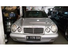 Mercedes-Benz C230 2.3 2003 AT silver Istimewa