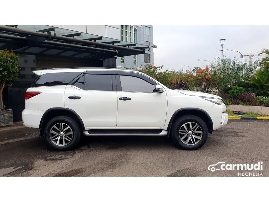 2019 Toyota Fortuner VRZ 4X2 SUV