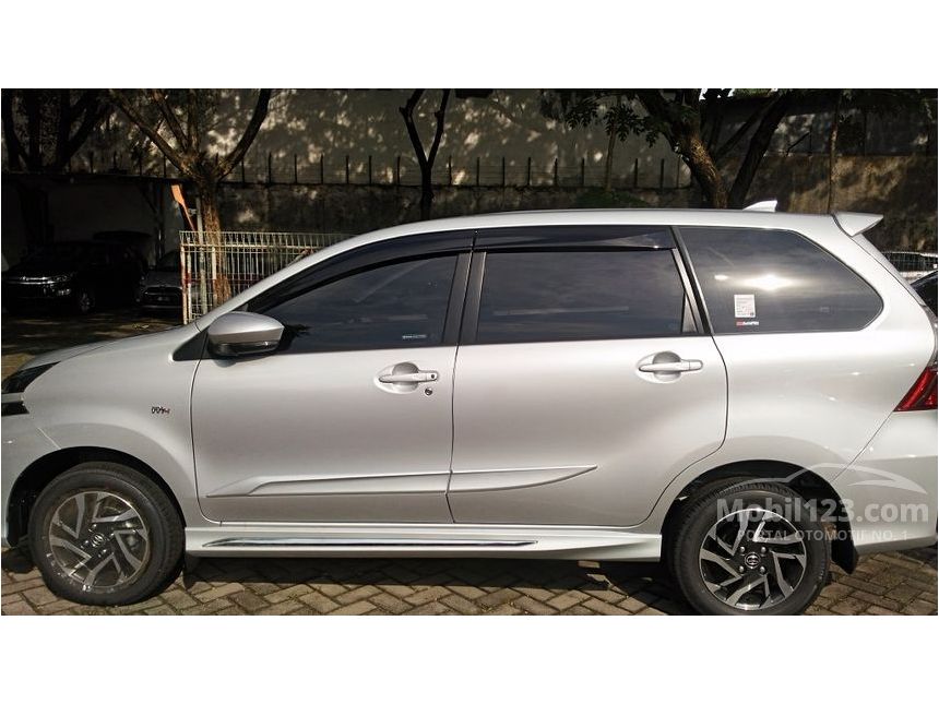 Jual Mobil Toyota Avanza 2019 Veloz 1.5 di Jawa Timur 