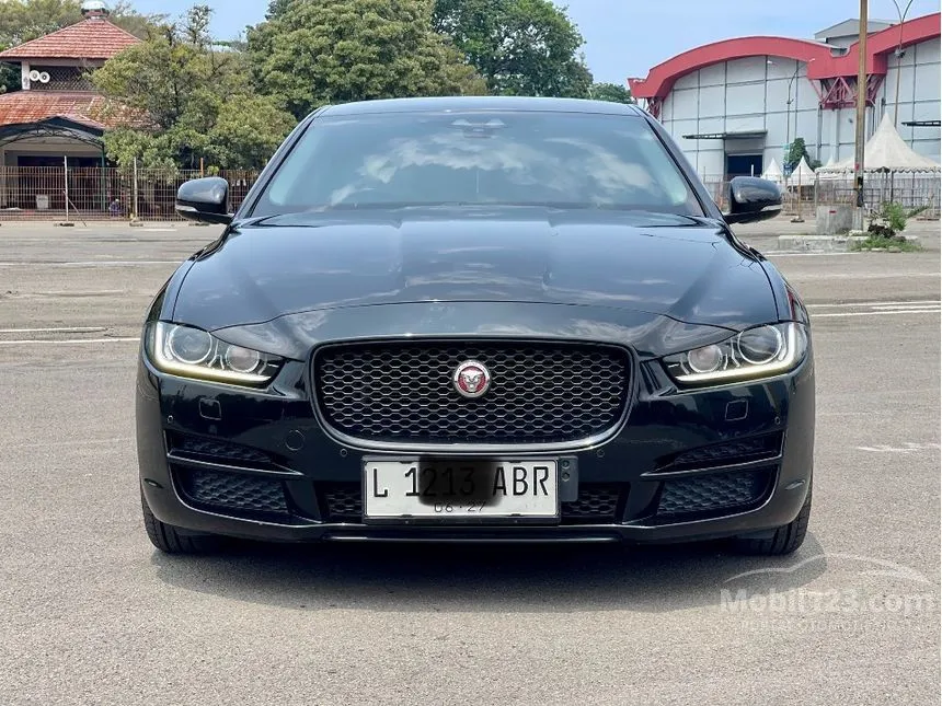 2016 Jaguar XE Prestige Sedan