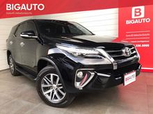 2017 Toyota Fortuner 2.4 (ปี 15-18) V SUV AT