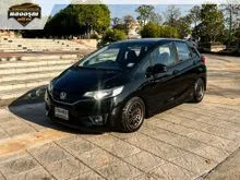 2014 Honda JAZZ 1.5 (ปี 14-22) SV Hatchback