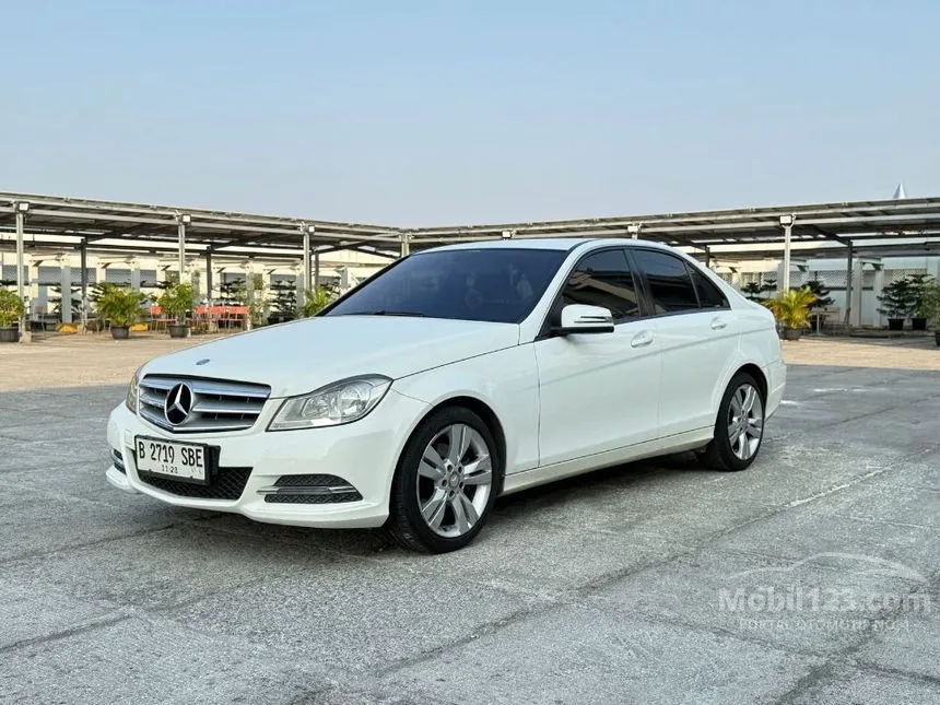 2013 Mercedes-Benz C200 Avantgarde CGI Sedan
