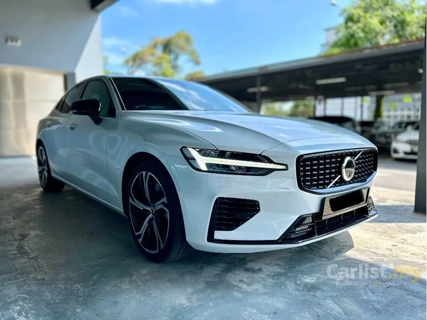 2023 Volvo S60 Recharge T8 PHEV Sedan