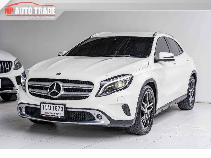 2015 Mercedes-Benz GLA200 Urban SUV