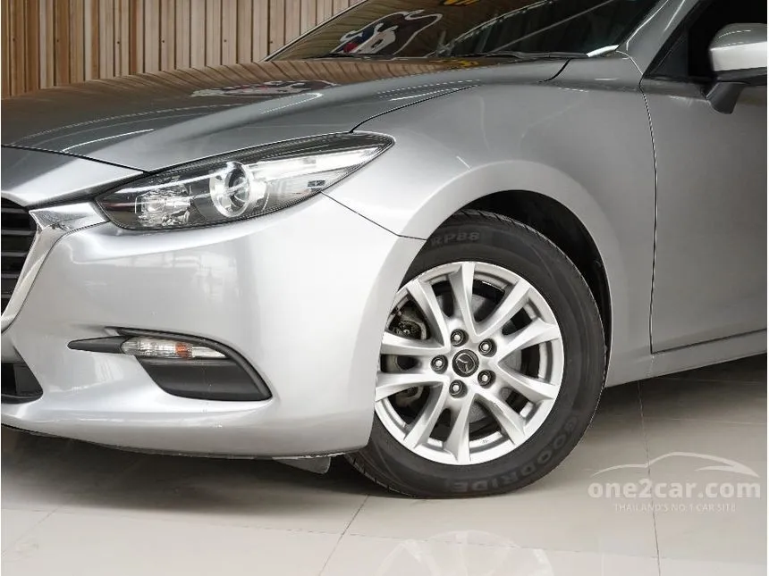 2019 Mazda 3 E Sedan