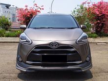 toyota sienta 1.5 Q automatic 2017 coklat
