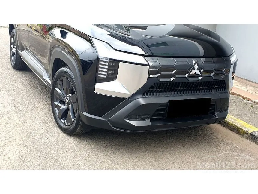 2025 Mitsubishi Destinator GLS SUV