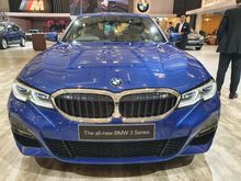 PROMO SPESIAL AKHIR TAHUN 2019 BMW 330i 2.0 M Sport Sedan