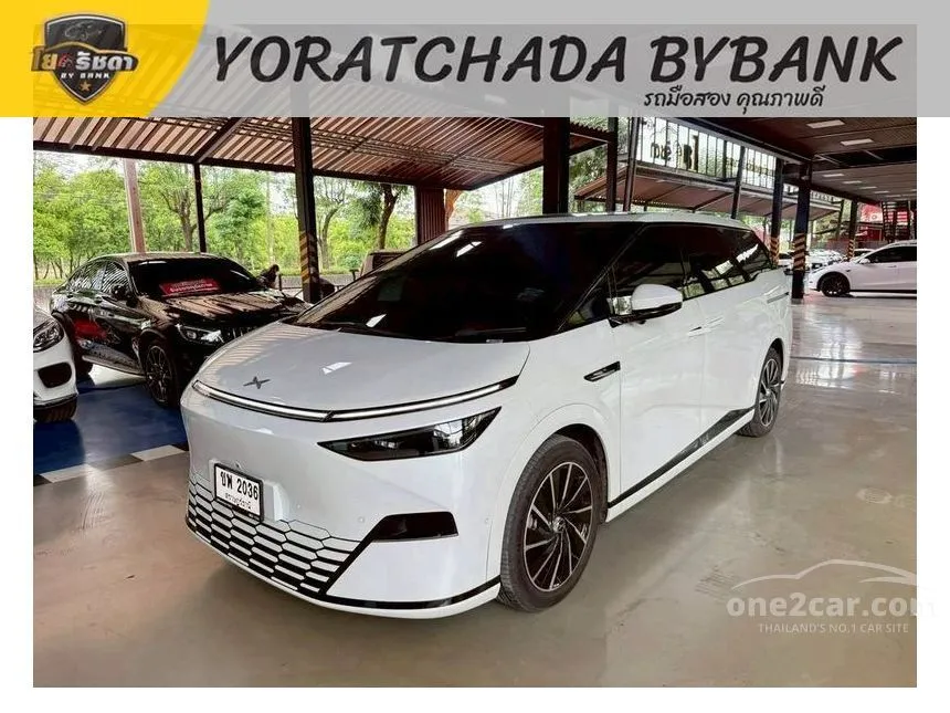 2026 Xpeng X9 Premium Van
