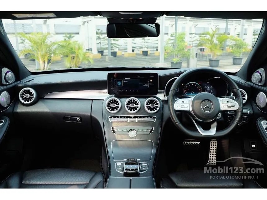 2019 Mercedes-Benz C300 AMG Line Sedan