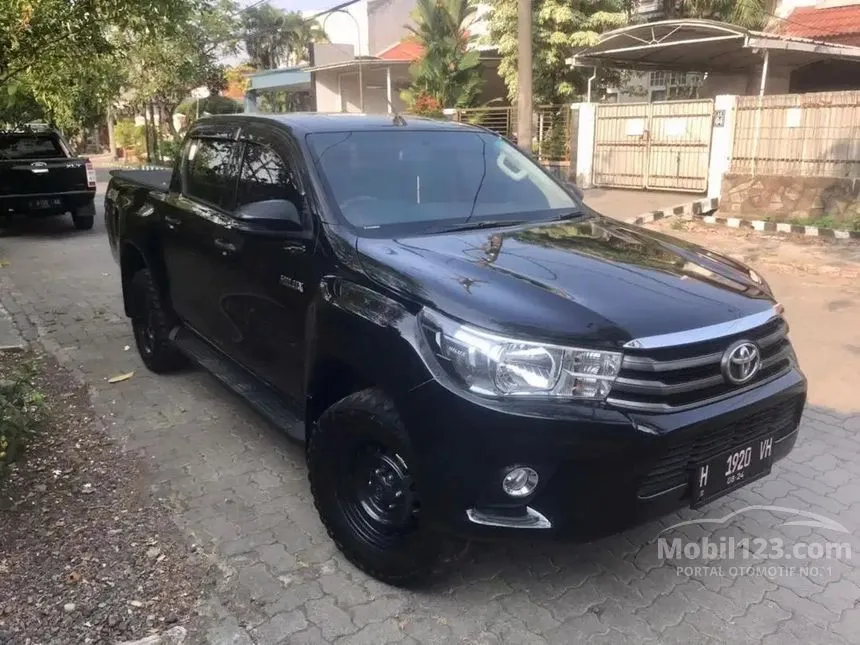 2019 Toyota Hilux E Pick-up