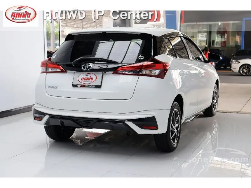 2022 Toyota Yaris Sport Hatchback