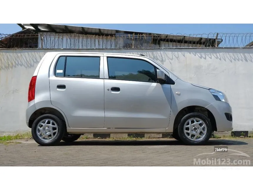 2021 Suzuki Karimun Wagon R GL Hatchback