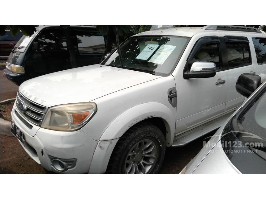 Jual Mobil  Ford  Everest 2012 XLT  XLT  XLT  2 5 di DKI 