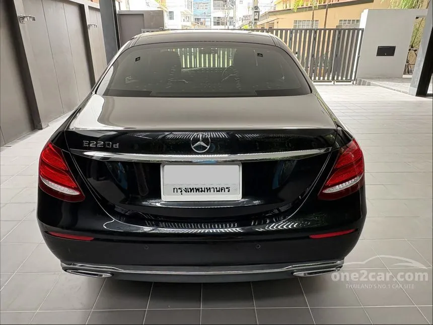 2016 Mercedes-Benz E220 d Exclusive Sedan