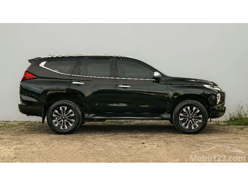 2022 Mitsubishi Pajero Sport Dakar 4x2 SUV