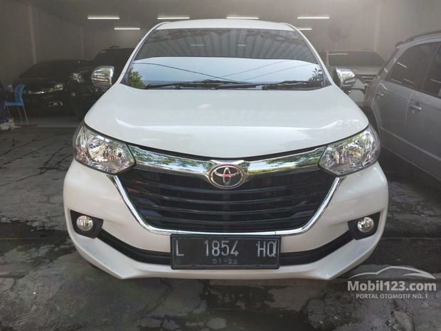 Toyota Avanza Mobil Bekas Baru dijual di Sidoarjo Jawa 