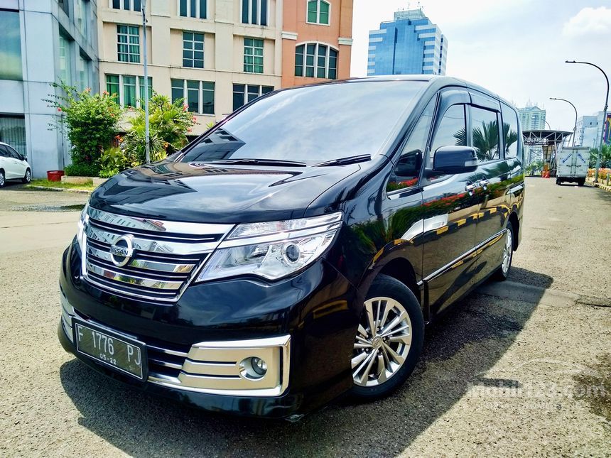Nissan serena 2017