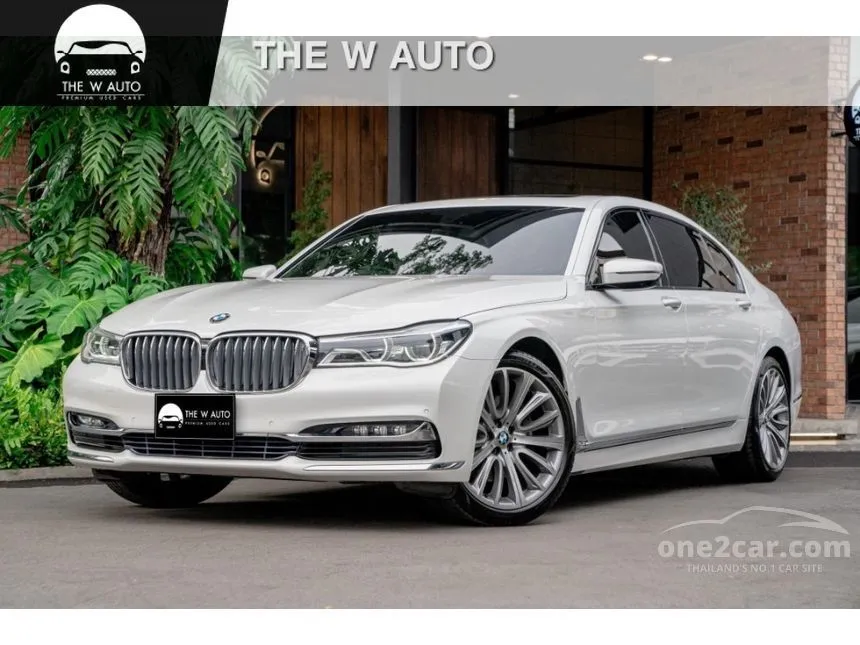 2016 BMW 740Li Pure Excellence Sedan