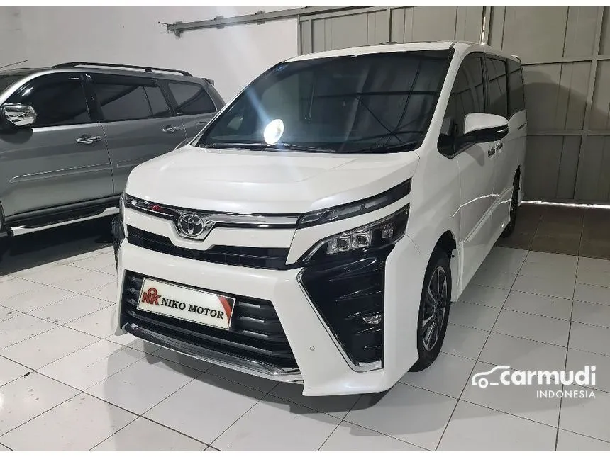 2018 Toyota Voxy MPV