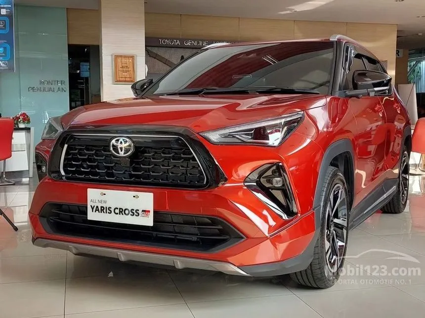 Jual Mobil Toyota Yaris Cross 2023 S GR Parts Aero Package 1.5 di Banten Automatic Wagon Marun Rp 353.000.000