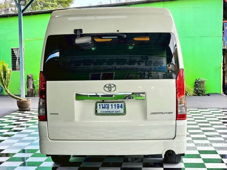 2023 Toyota Commuter Van