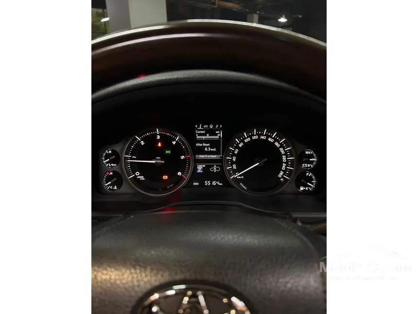 2019 Toyota Land Cruiser 200 VX-R SUV