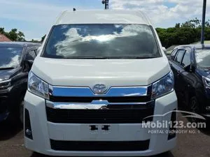 2024 Toyota Hiace 2.8 Premio Van