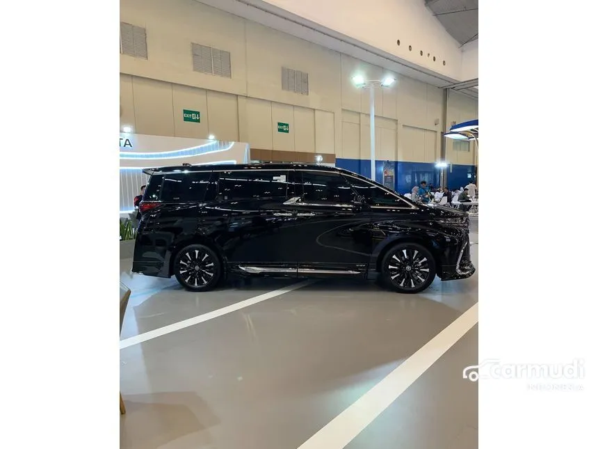 2024 Toyota Alphard HEV (Non Premium Color) MPV