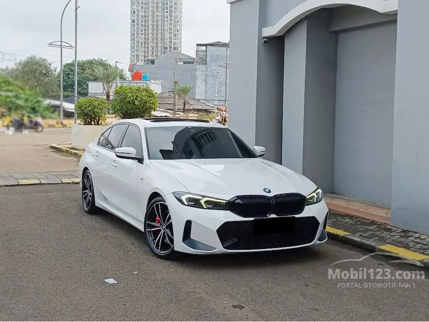 2023 BMW 330i M Sport Pro Sedan