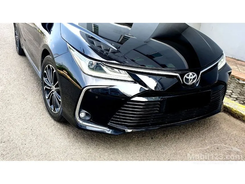 2023 Toyota Corolla Altis V Sedan