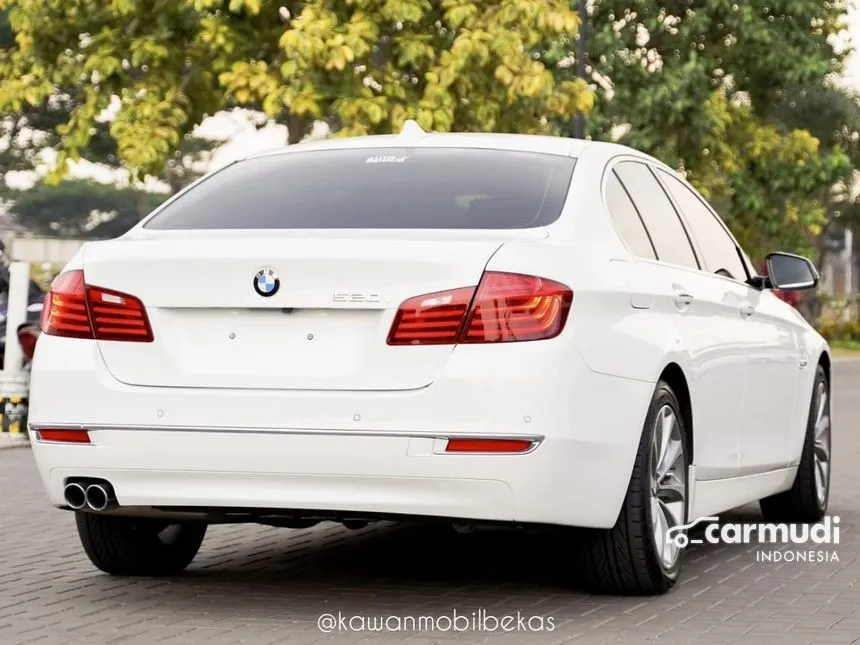 2014 BMW 520i Luxury Sedan