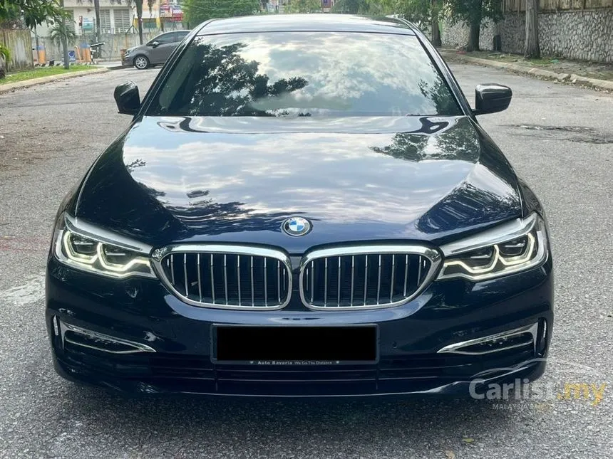 2019 BMW 520i Luxury Sedan